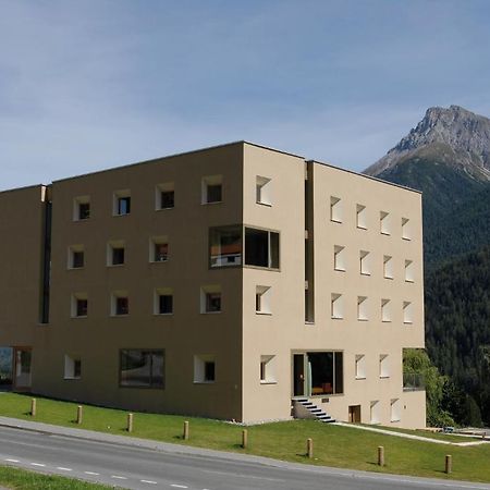 Scuol Youth Hostel Luaran gambar
