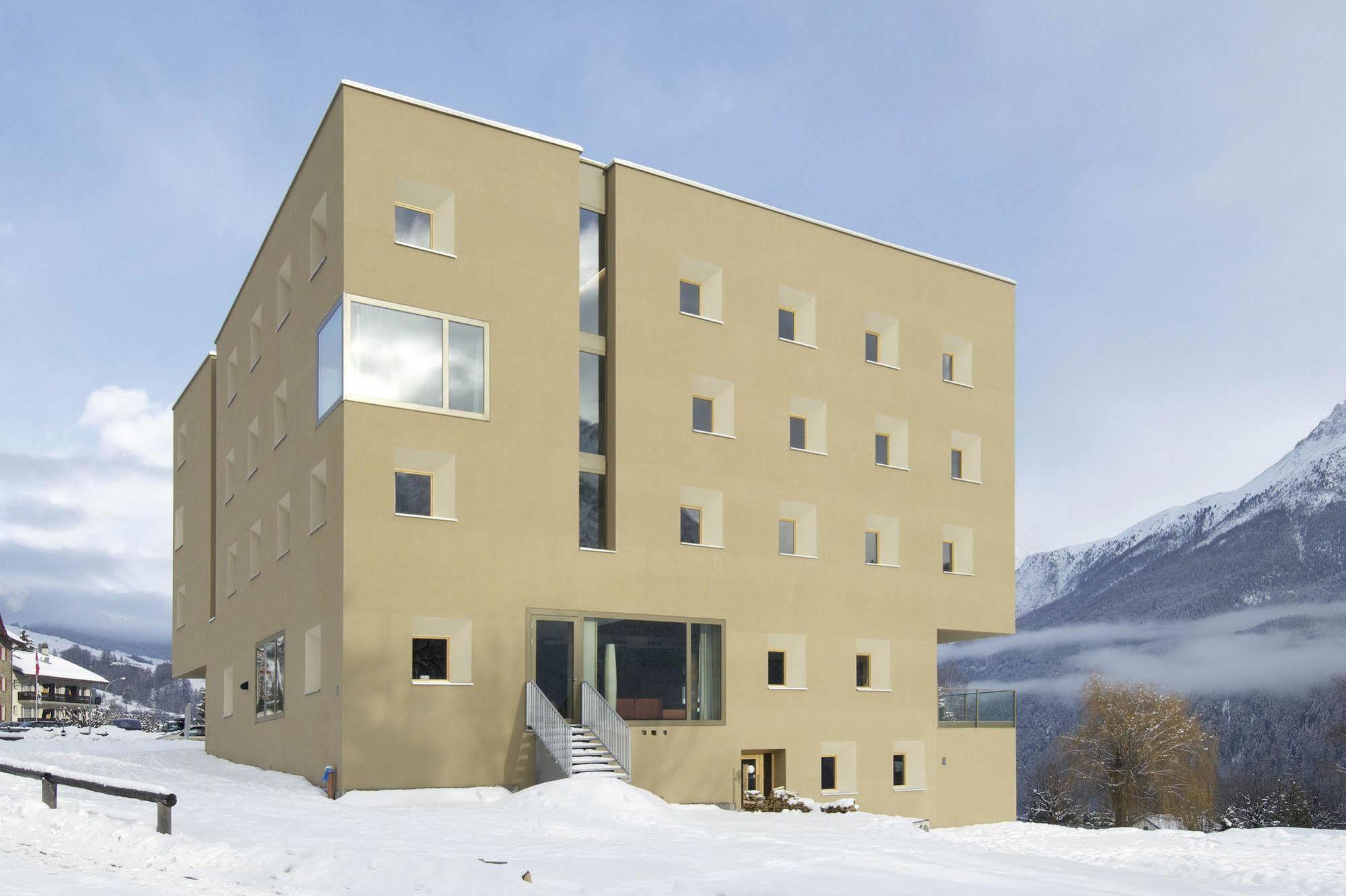 Scuol Youth Hostel Luaran gambar