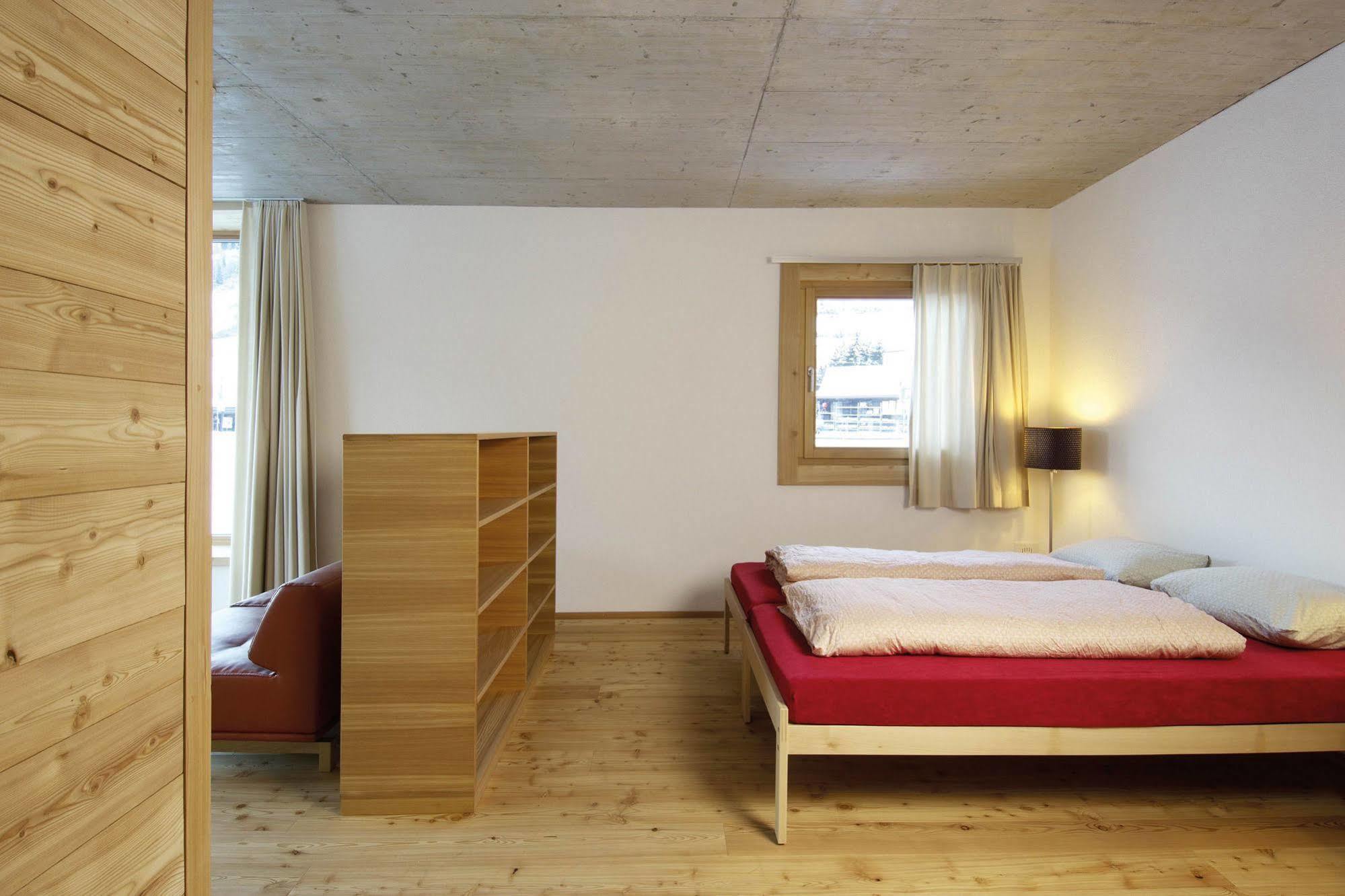 Scuol Youth Hostel Luaran gambar