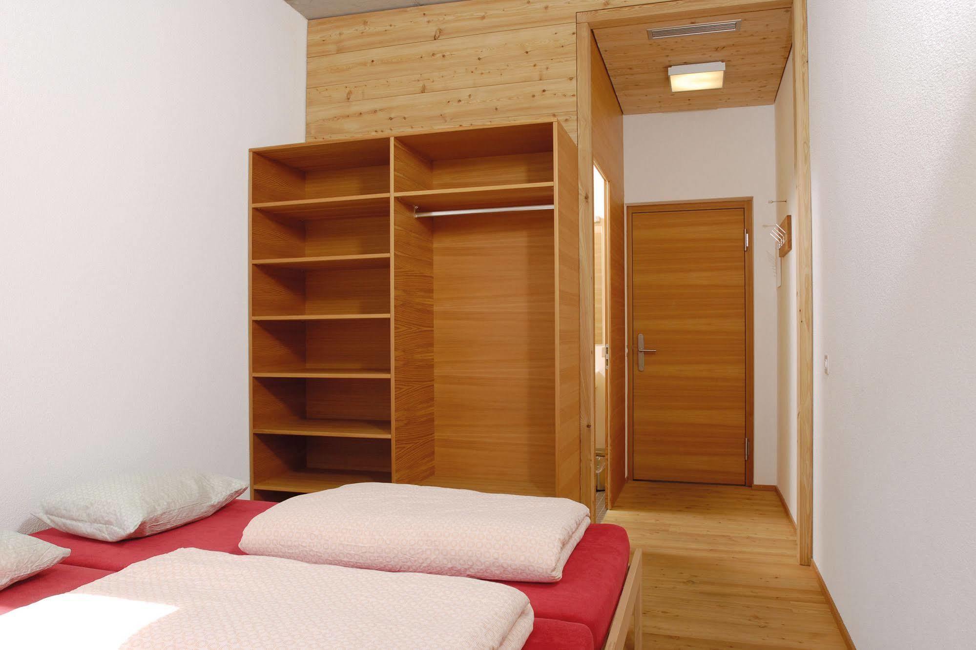 Scuol Youth Hostel Luaran gambar