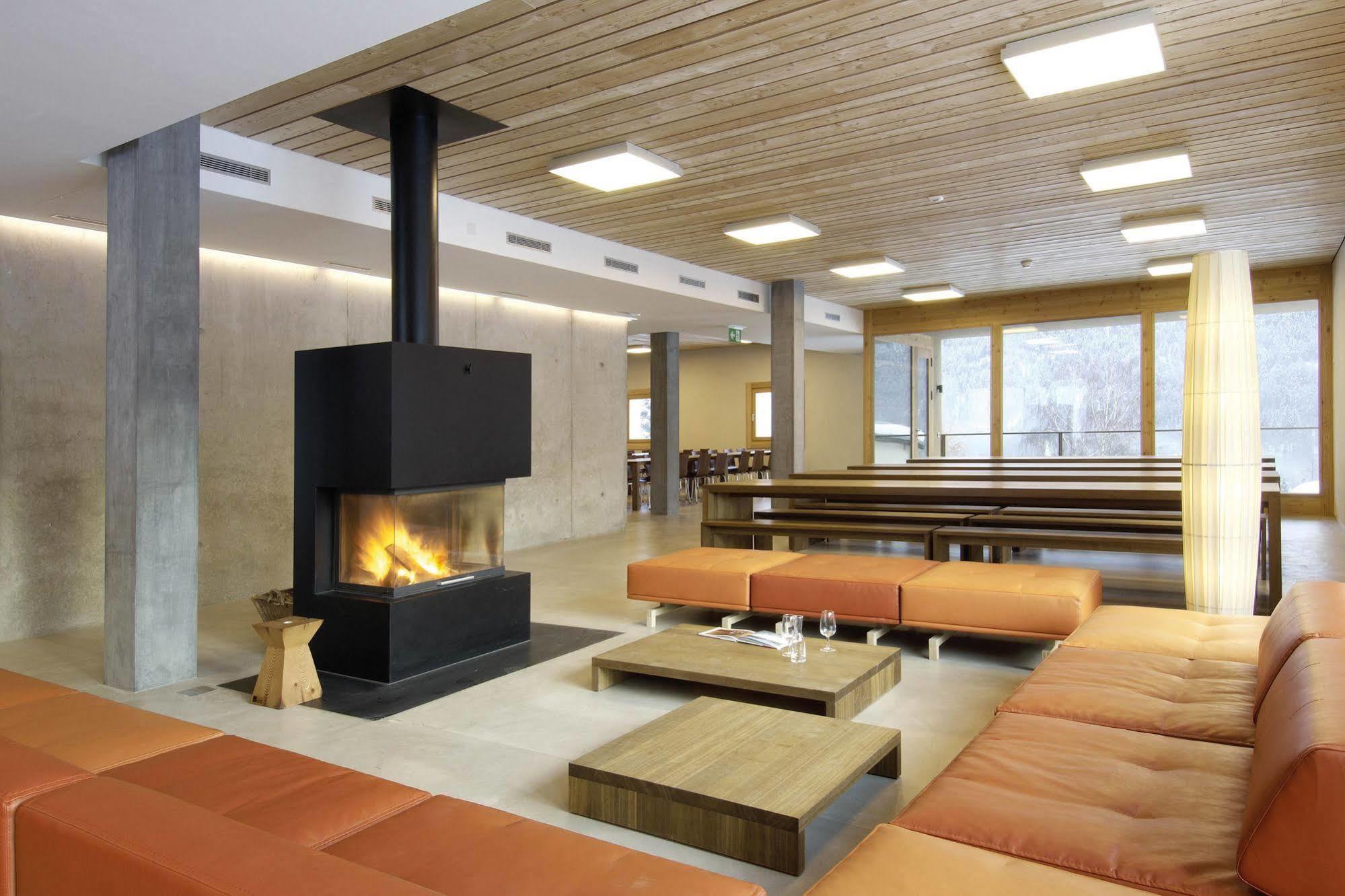 Scuol Youth Hostel Luaran gambar